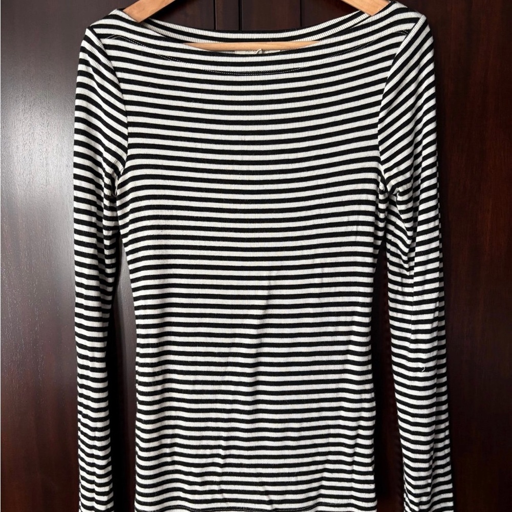 Women’s Long Sleeve Top, Size Small